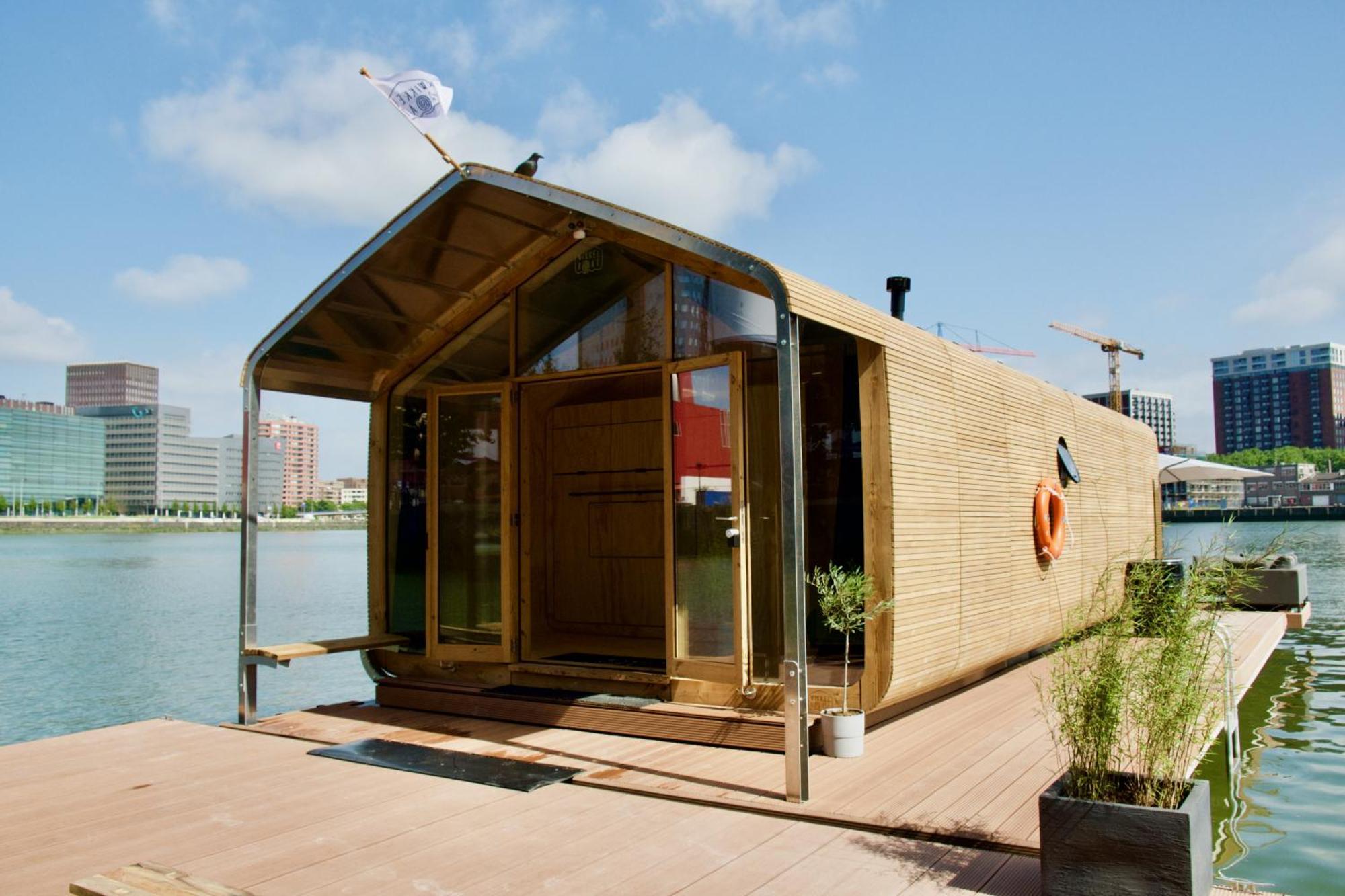 Wikkelboats At Floating Rotterdam Rijnhaven Roterdão Exterior foto